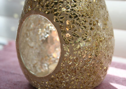 Close-up view of our Gold Crackle Aromatherapy Diffuser